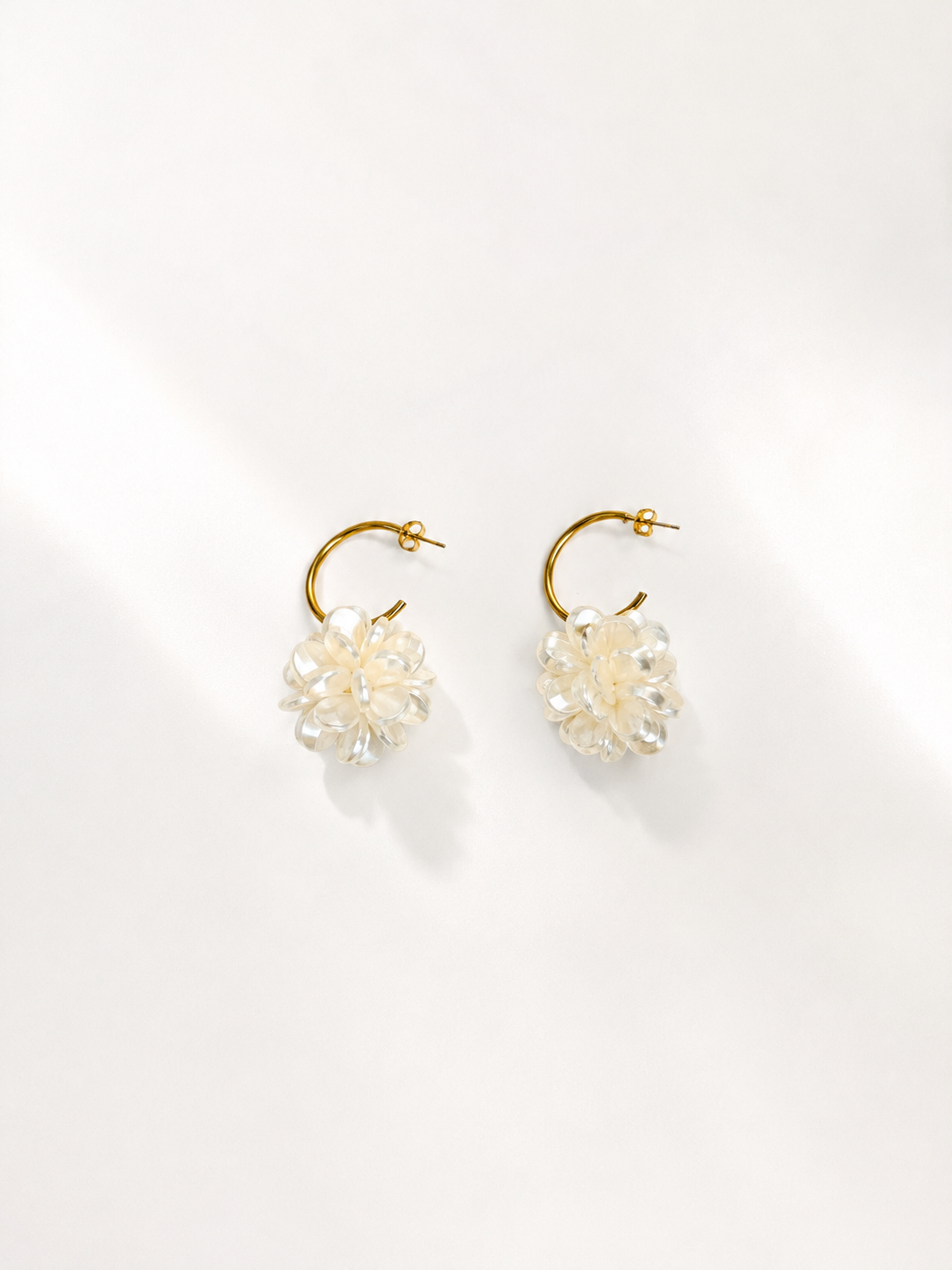 Flower Pearl Hoops