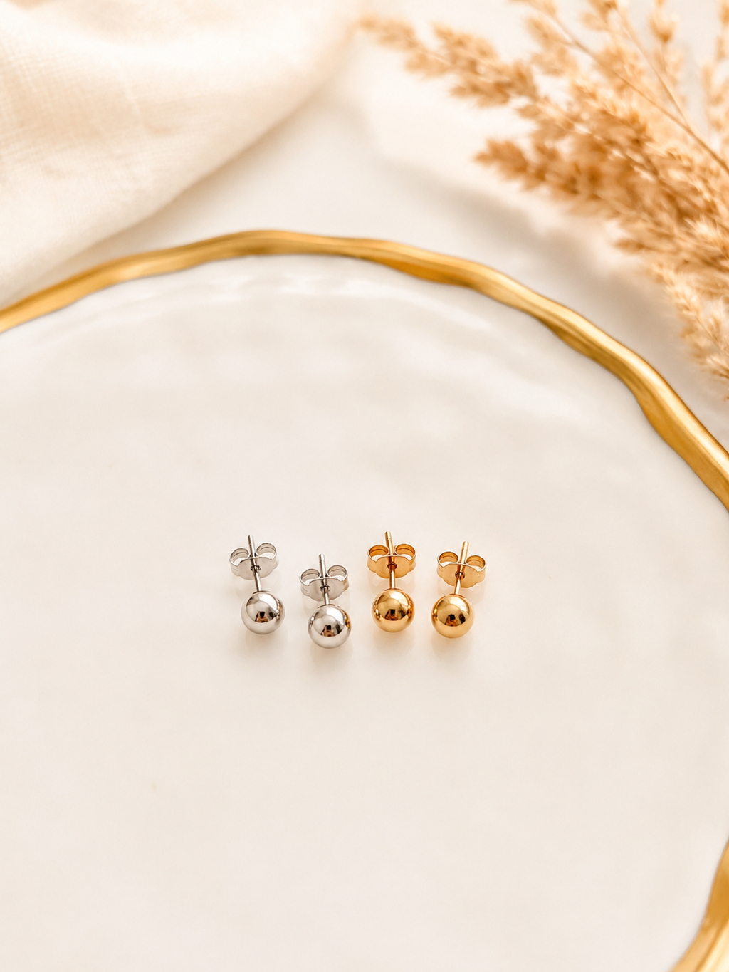 Atenea Studs