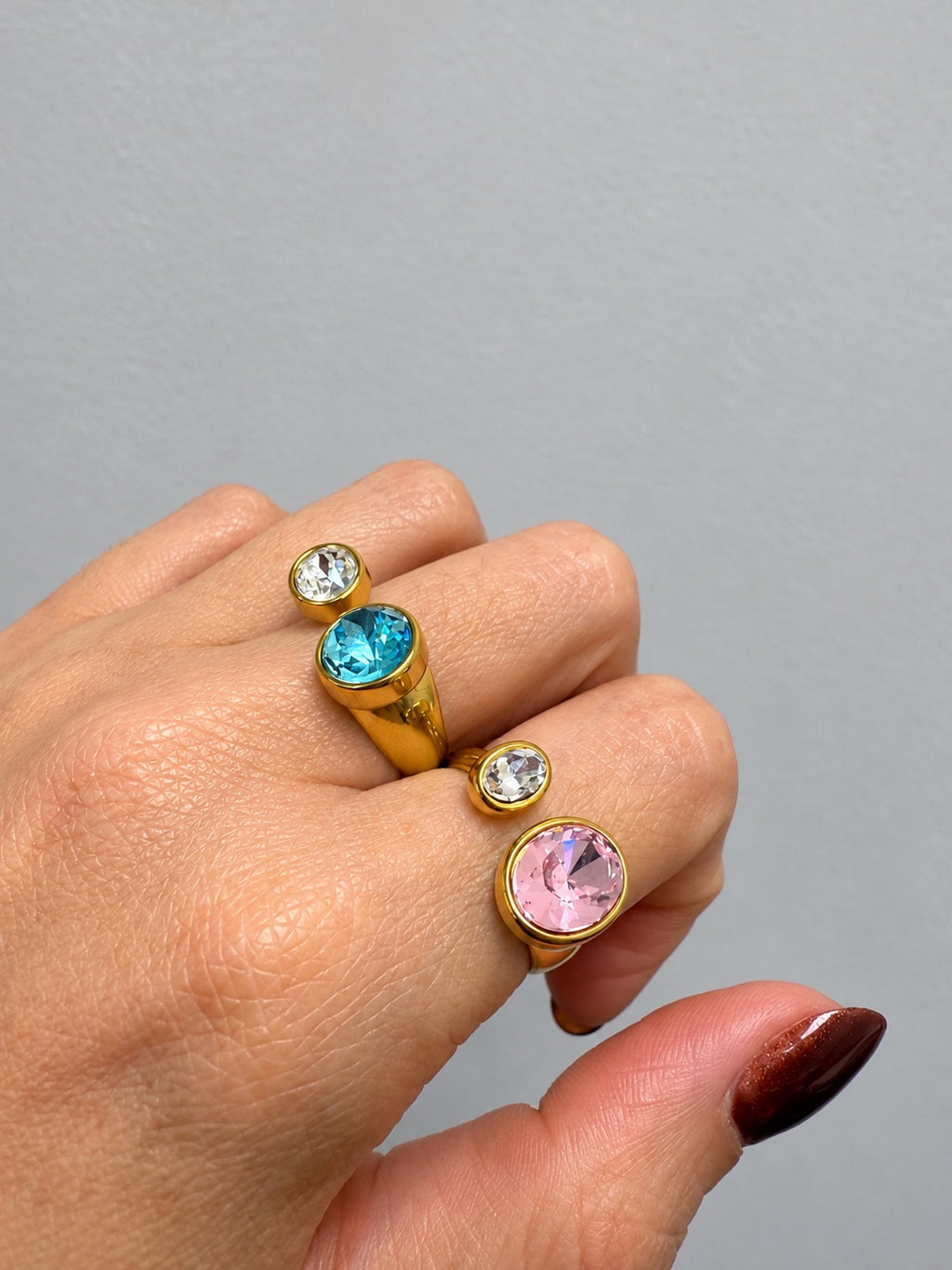 Marina Duo Ring puestas, ambas variantes